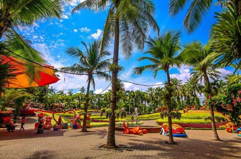 Pattaya: Nong Nooch Tropical Garden Ticket for Foreigners - The 500-Acre Garden Route: French, Bromeliads, Flamingos, Bonsai
