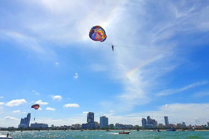 Pattaya: Parasailing Experience - The Actual Flight Over the Coast, and Why the 360 View Hits