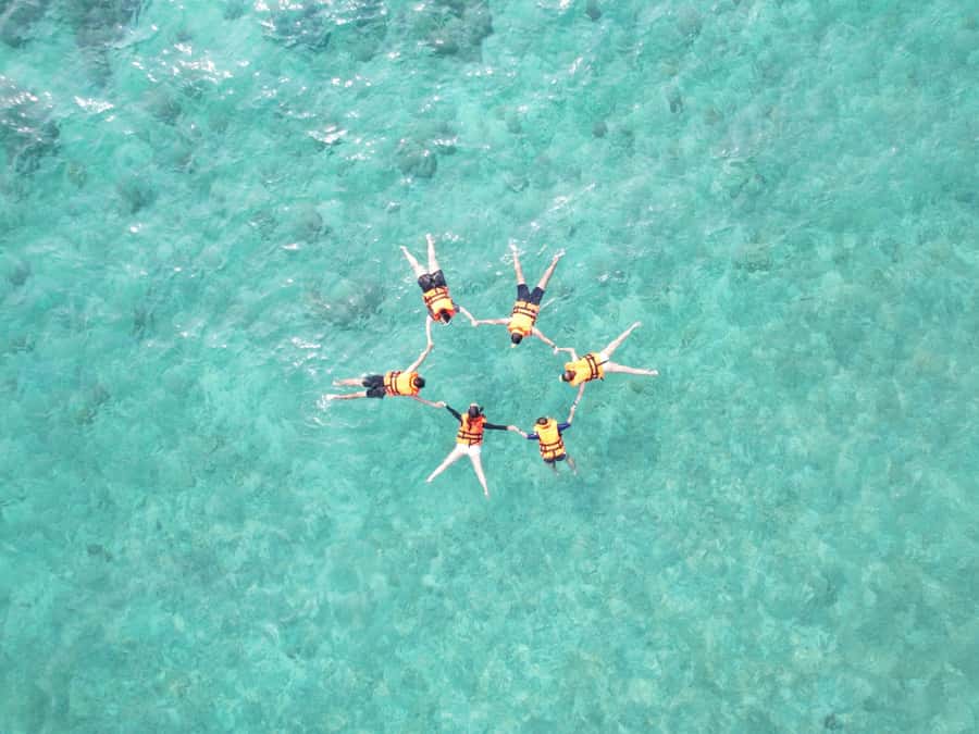 Pattaya: Private Speedboat 2-4 Islands Hopping with Lunch - Kram Yai And Monkey Island Photo Stops That Break Up The Route