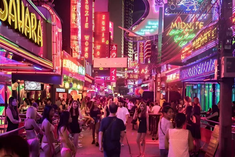 Pattaya: Rooftop, Nightclubs, Nightmarket & Walking Street - Night Bazaar: Street Food Energy With Live Music Nearby