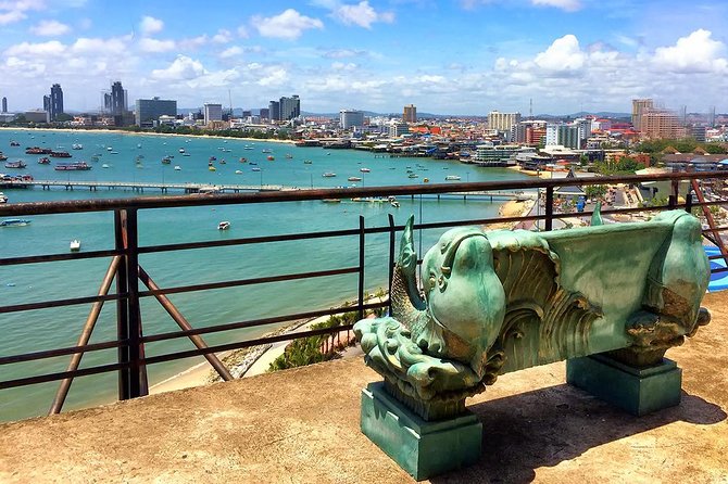 Pattaya Viewpoint, Big Buddha & Floating Market with Lunch - Pattaya Viewpoint (Khao Pattaya View Point) for the Classic Bay Shot