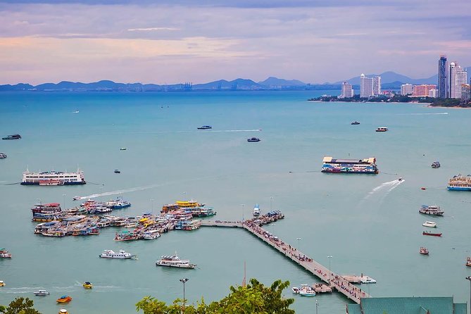 Pattaya Viewpoint, Big Buddha & Floating Market with Lunch - Big Buddha Temple (Wat Phra Yai): The World-Famous 300-Foot Image
