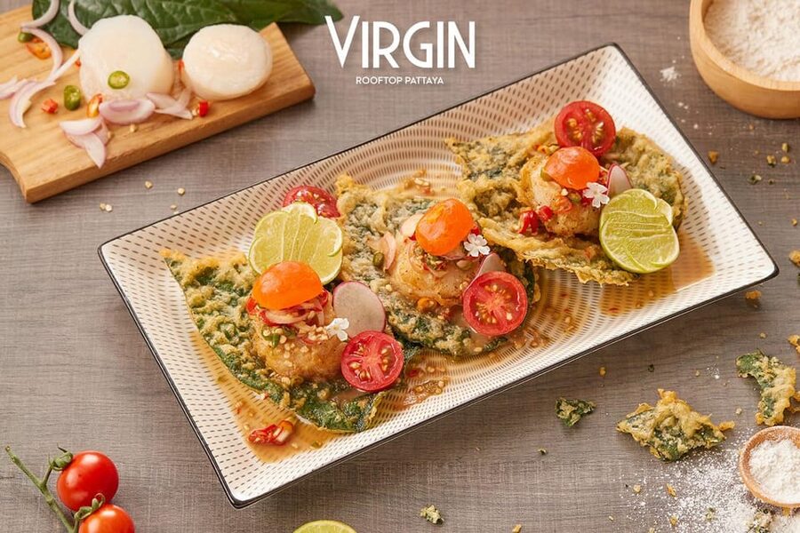 Pattaya: Virgin Rooftop - Service and atmosphere: staff, decor, and pacing