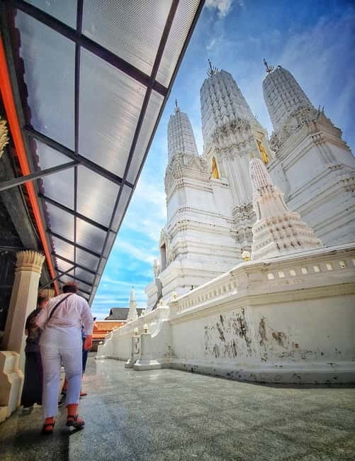 Petchaburi Temples & Royal Palace - small Join Group Tour - Why This 6-Hour Phetchaburi Tour Feels Efficient (and Worth the Time)