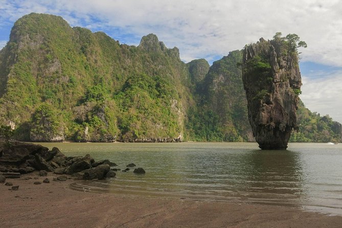 Phang Nga Treasures Sunrise Trekking and No-crowd James Bond by longtailed boat - Lunch on a hilltop: what you get and why it matters