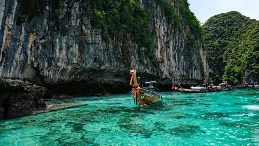 Phi Phi: Exclusive Half Day Longtail Boat to Maya Bay - Koh Phi Phi in 4 hours: a tight route with big scenery
