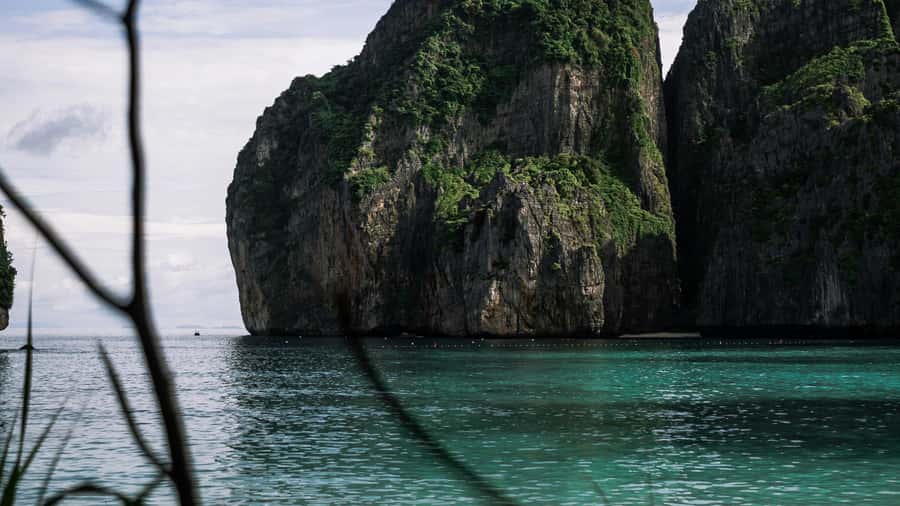 Phi Phi: Exclusive Half Day Longtail Boat to Maya Bay - What’s included, what you should pack, and how to stay comfortable