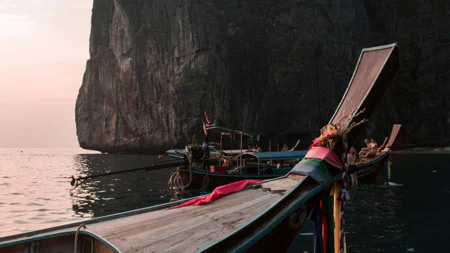 Phi Phi: Exclusive Half Day Longtail Boat to Maya Bay - Group size and how it affects your day on the water