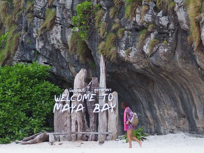 phi phi island : Luxury Private Wooden Boat Rental - Should you book this luxury Phi Phi private wooden boat rental?