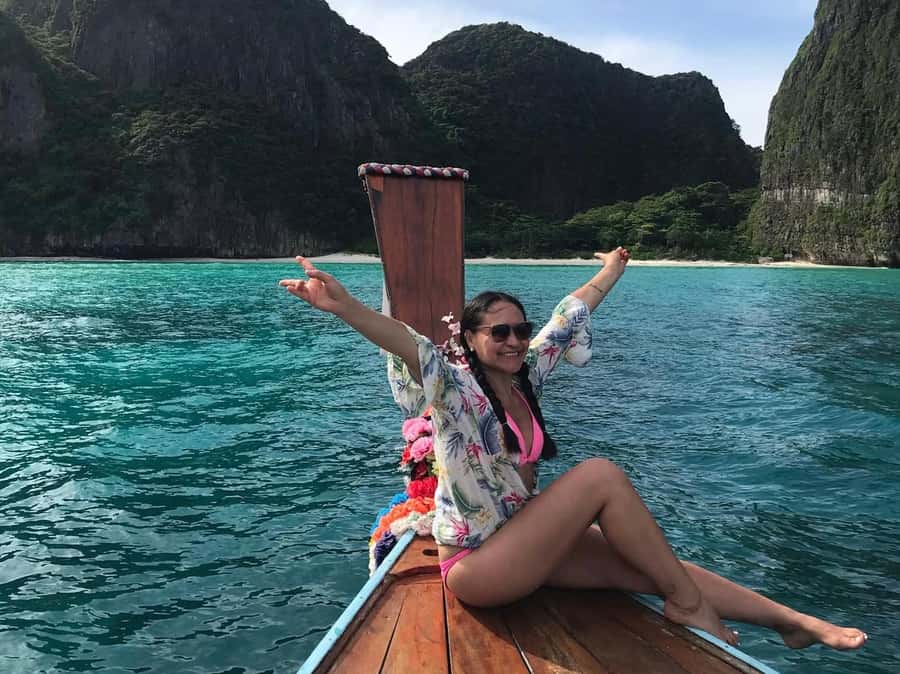 Phi Phi: Private Maya Bay Longtail Boat Tour with Snorkeling - Loh Samah Bay: another reef stop that breaks up the day