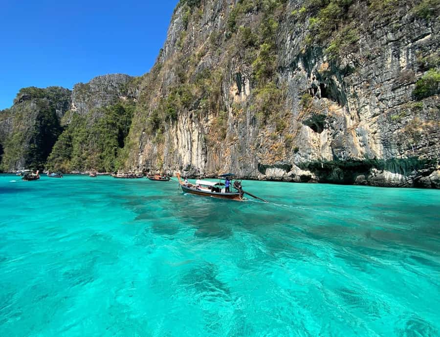 Phi Phi: Sunrise & Beat The Crowds to Maya Bay by Speedboat - Key things to know before you go