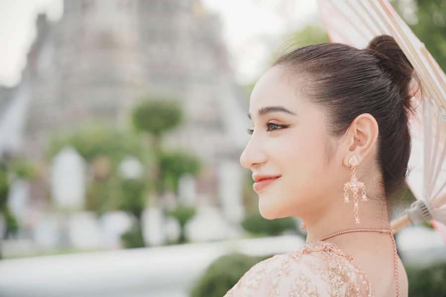 Photoshoot in Thai Costume - Who Should Book This Photoshoot (and Who Might Prefer Something Else)