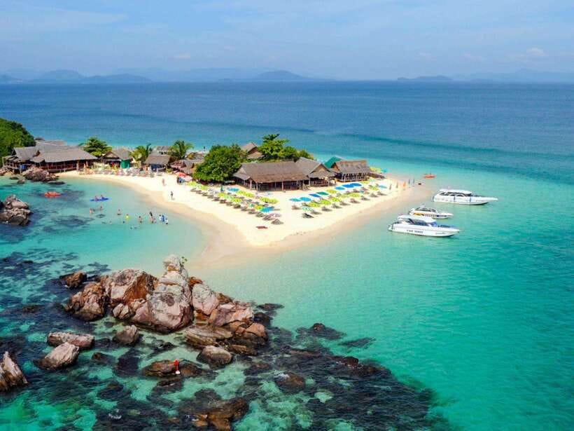 Phuket: 3 Khai Islands Snorkeling Tour - Snorkeling setup, life jackets, and guide support you can feel