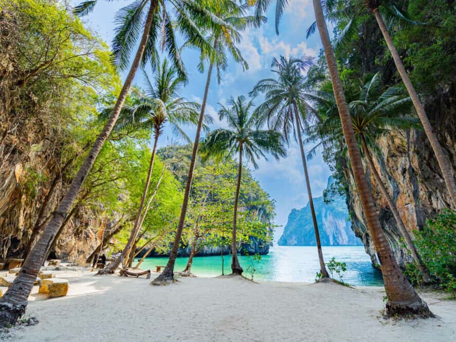 Phuket: 4 Islands Krabi Adventure & Snorkeling Day Tour - Getting There From Phuket: Pickup, Pier Briefing, and Why Timing Matters