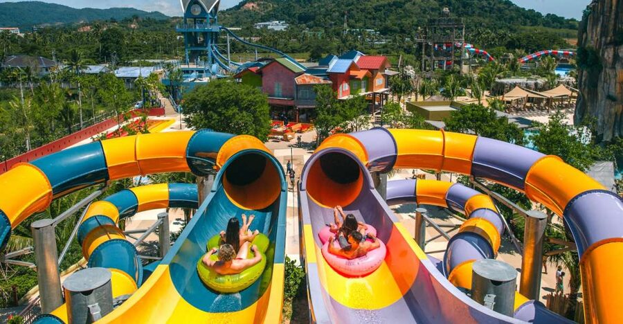 Phuket: Andamanda Water Park Ticket - Food at the Floating Restaurant: Plan to Buy, Then Enjoy