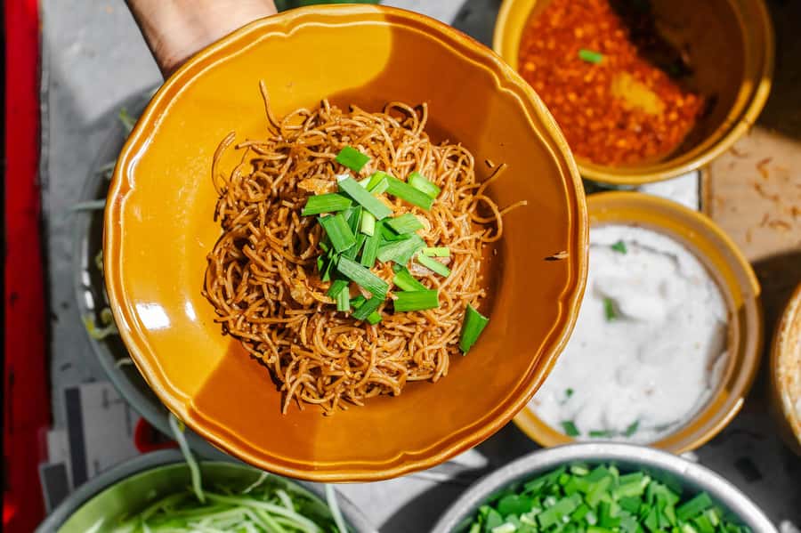 Phuket: Baba Tastes Food Tour with 15+ Tastings - 4 hours, max 8 people, and why that pacing matters
