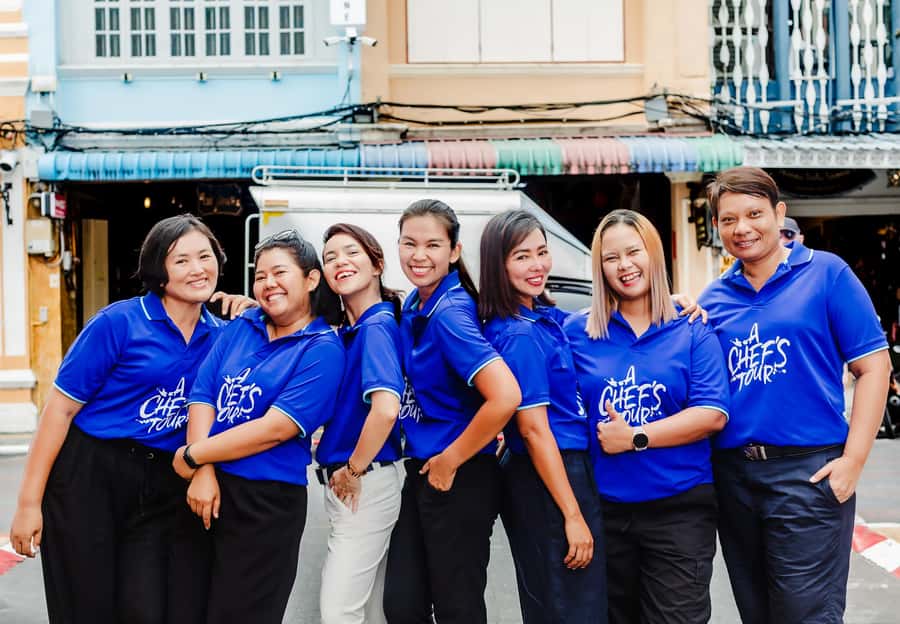 Phuket: Baba Tastes Food Tour with 15+ Tastings - Where to meet: San Chao Jui Tui Shrine and Soi Phutorn