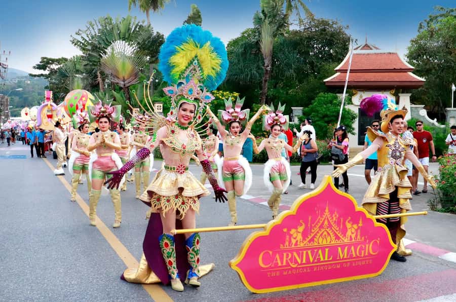 Phuket: Carnival Magic Admission Ticket w Optional Transfer - Who should book Carnival Magic in Phuket