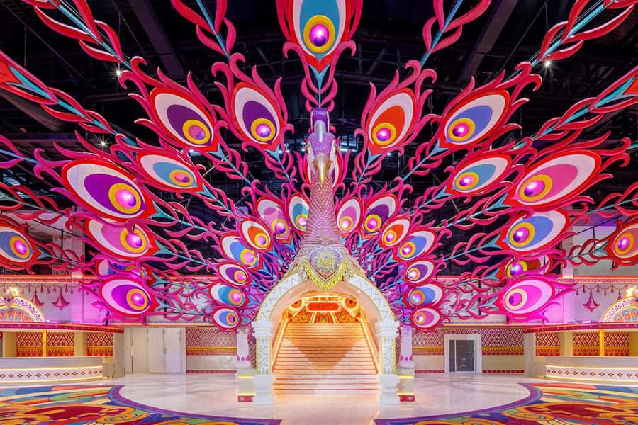Phuket: Carnival Magic Show and Dinner Combo - Timing Matters: Open Days, 2 to 4 Hour Plan, and the 9:00 PM Parade