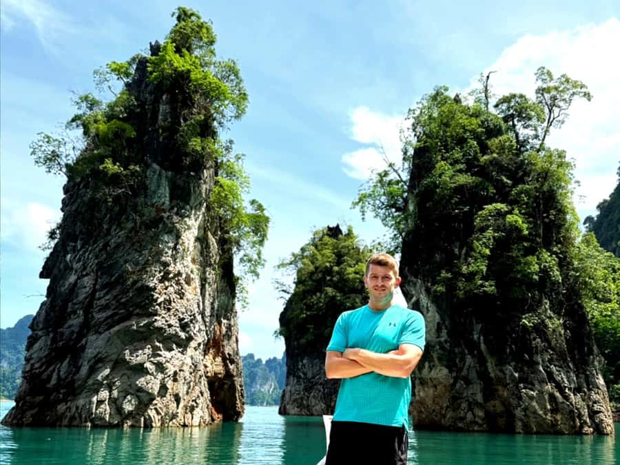 Phuket: Cheow Lan Lake, Diamond Cave, Hiking, All Included - Diamond Cave: Caving Time, Searchlight Support, and Wet Conditions