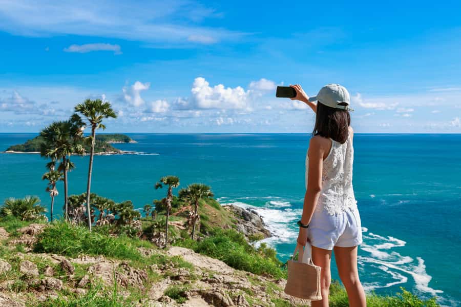 Phuket: City Highlights and Hidden Gems Instagram Tour - Wat Chalong: mosaics, sacred details, and a respectful monk offering