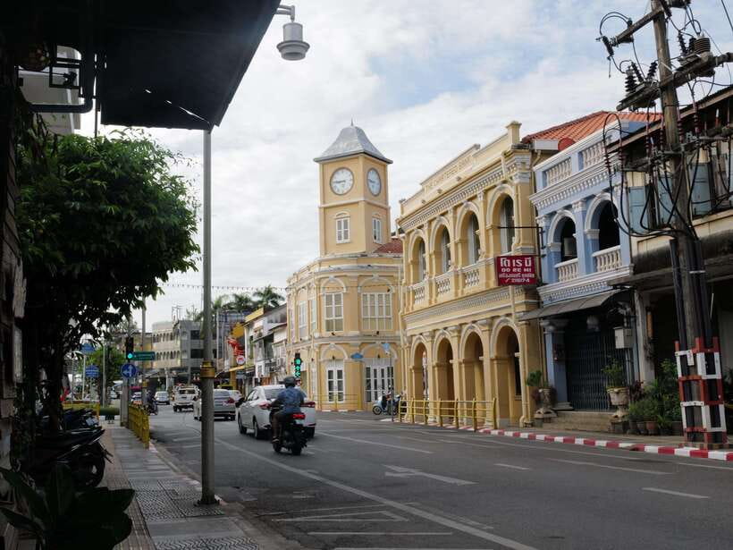Phuket City Tour with Viewpoints, Temples & Elephant Feeding - Windmill Viewpoint: The “Short Stop, Big Payoff” Moment