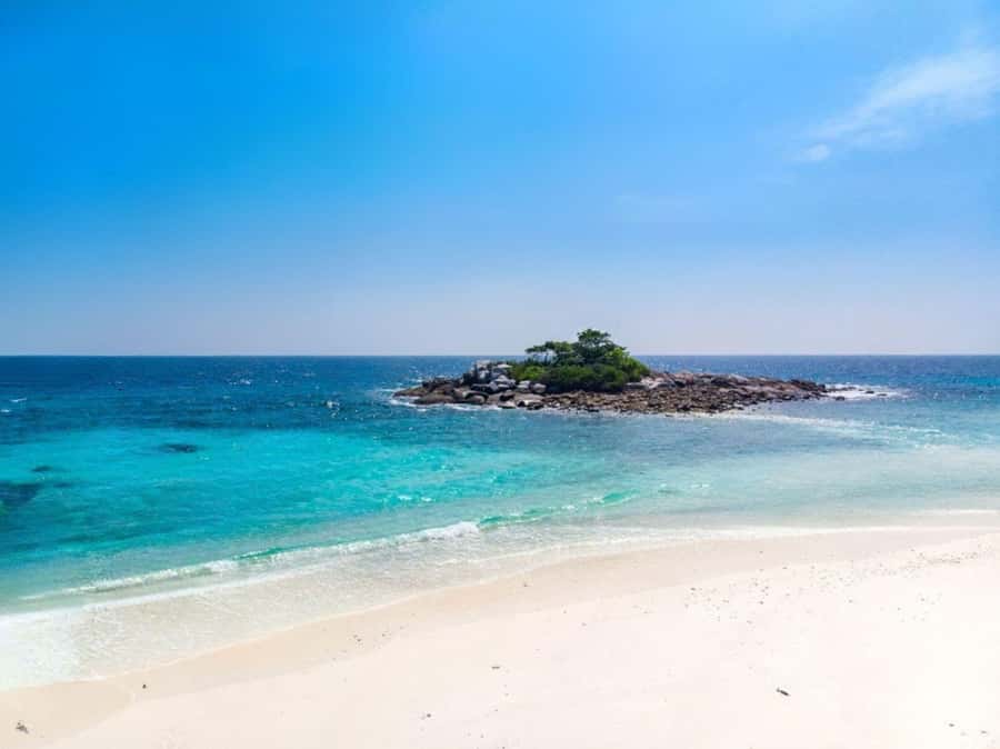 Phuket: Coral and Racha Island Yacht Tour with Lunch - Who This Yacht Tour Fits Best in Phuket