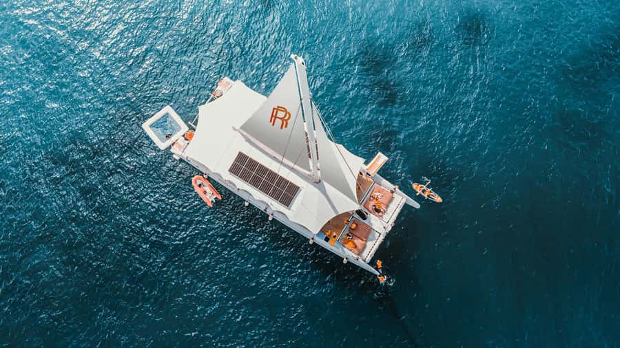Phuket: Coral and Racha lslands Catamaran Tour with Lunch - The Aeolos factor: a Phuket catamaran that stays civilized