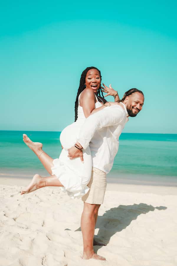 Phuket: couple photoshoot at Surin Beach - Key things to know before you go