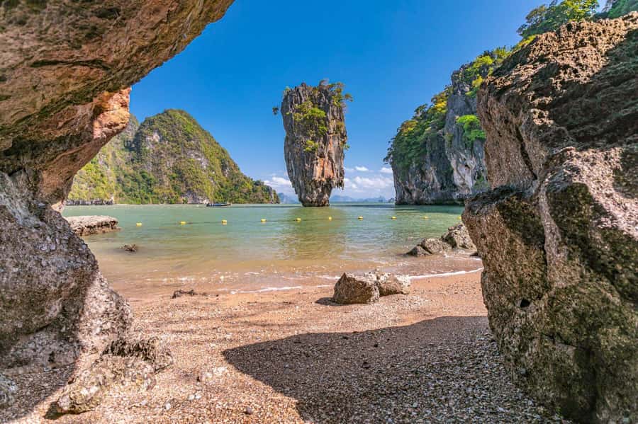 Phuket: Day Trip To Phi Phi, Maya and James Bond Islands - Hong Island by Kayak or Canoe: The Caves Are the Main Event