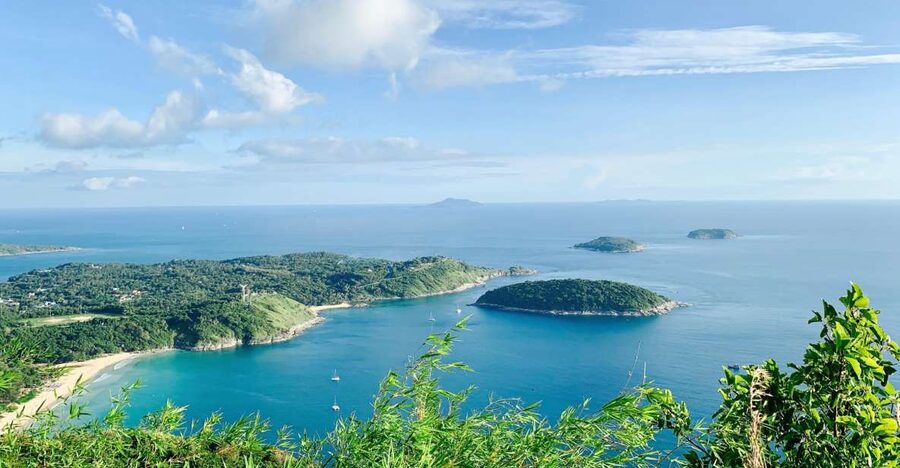 Phuket: Half-Day City Highlights and Viewpoints Group Tour - Chalong Temple: Pagoda Light and the Story Behind Cham Abbot