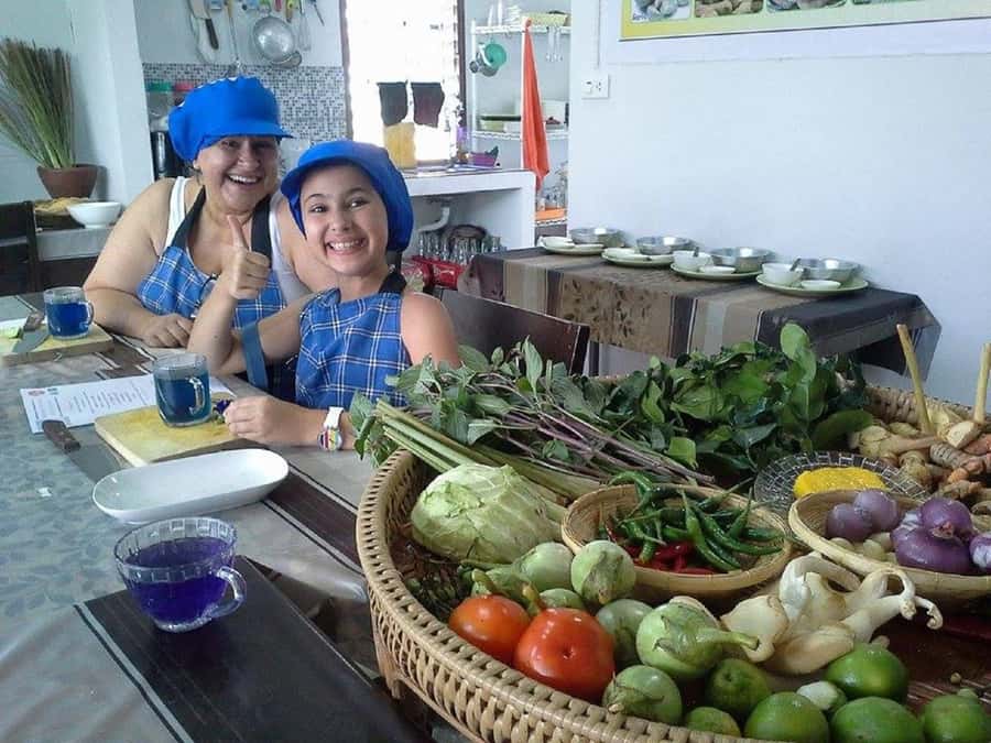 Phuket: Half Day Easy Thai Cooking Class & Local Market Tour - Inside the kitchen: clean stations, guided prep, and cooking at your pace
