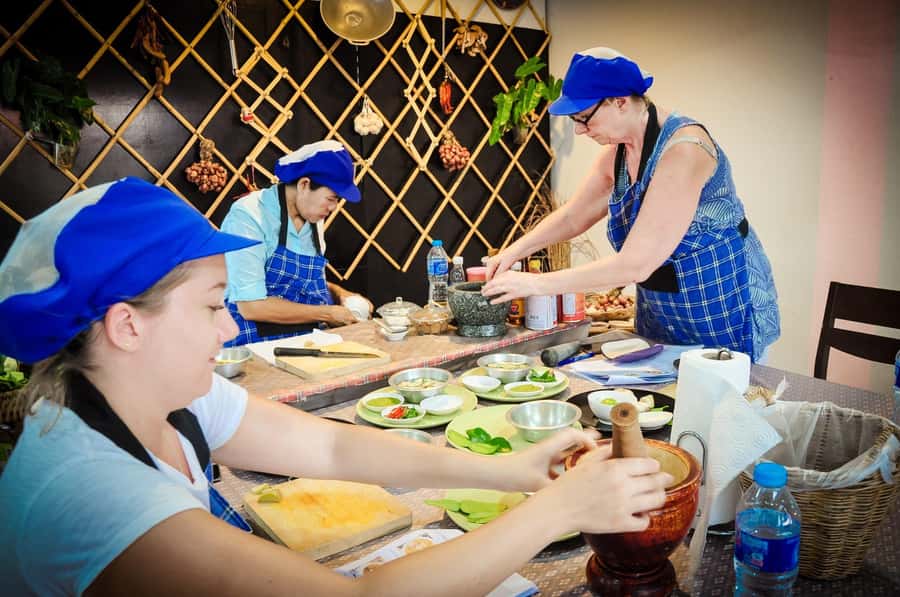 Phuket: Half Day Easy Thai Cooking Class & Local Market Tour - Practical tips so your day goes smoothly