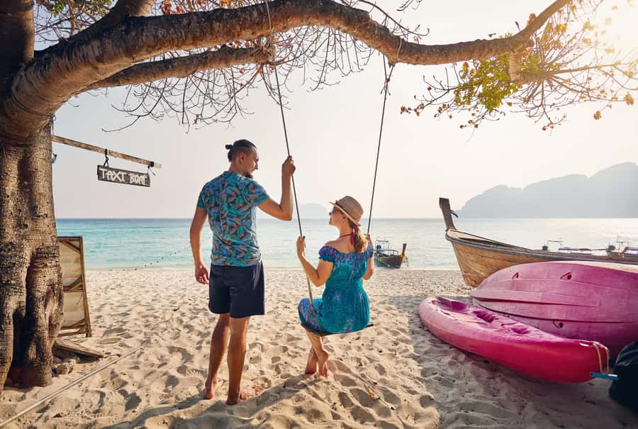 Phuket: Hire a professional photographer at your own resort - Key moments to look for