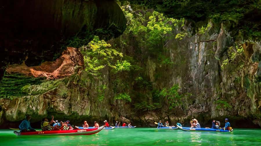 Phuket: James Bond Island Day Trip by Speed Boat with Lunch - Panak Island kayaking caves: how the limestone makes it memorable
