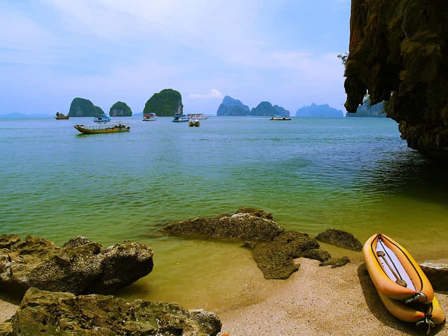 Phuket: James Bond Island Sea Canoe by Speedboat - Koh Panyee (Sea Village): lunch plus the floating soccer field