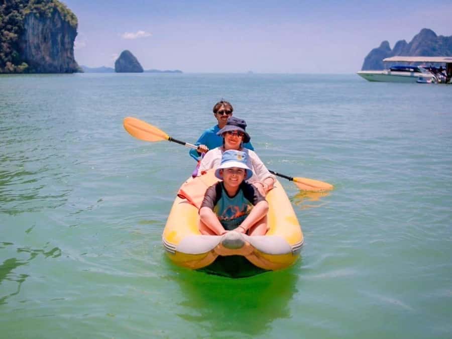 Phuket: James Bond Island Speedboat Tour with Canoeing - The Hong Island canoe experience, with real cave passages