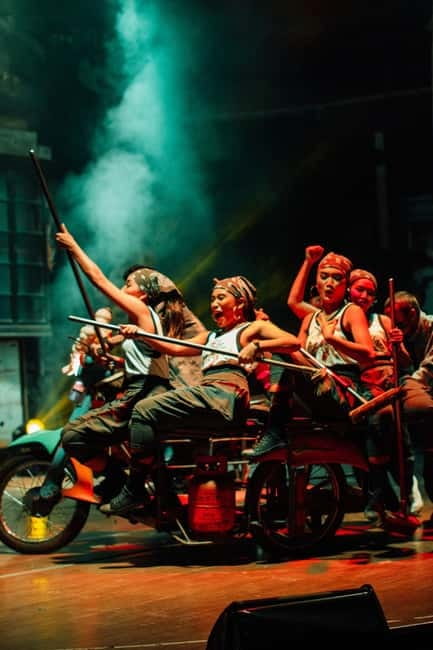 Phuket: Junkyard Theatre Dinner and Show - Standard Ticket - The Mad Hat Style, Dance Numbers, and Why the Sets Matter