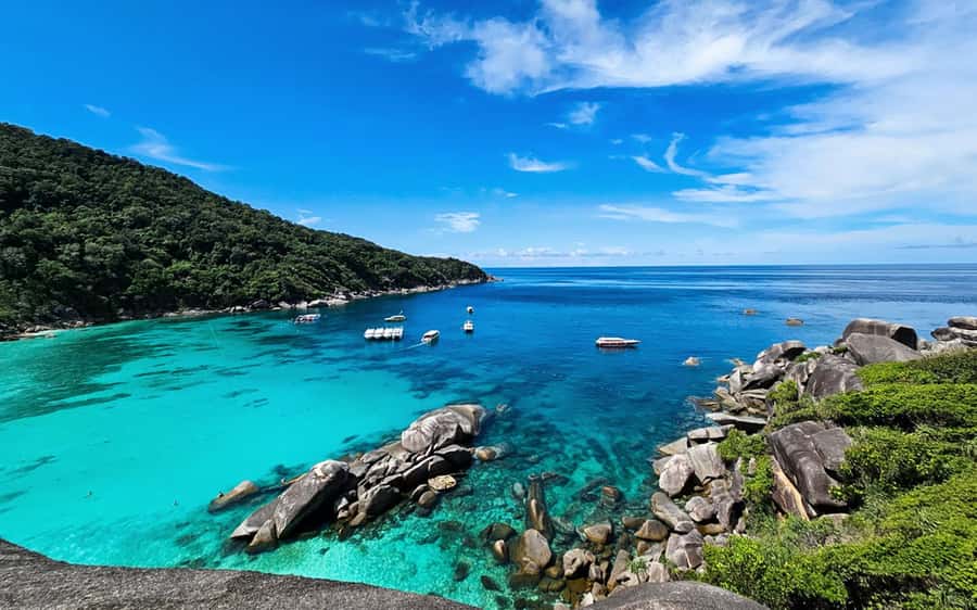Phuket/Khao Lak: Similan Island Adventure Tour - Sail Rock on Island 8: the short hike with huge payoff
