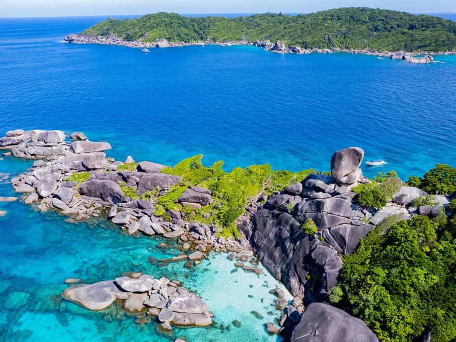 Phuket/Khao Lak: Similan Island Adventure Tour - Snorkeling at Island 9 (Ko Bangu): coral, turtles, and crowd reality