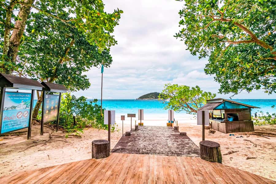 Phuket/Khao Lak: Similan Islands Speedboat Tour with Lunch - Who this Similan Islands tour fits best