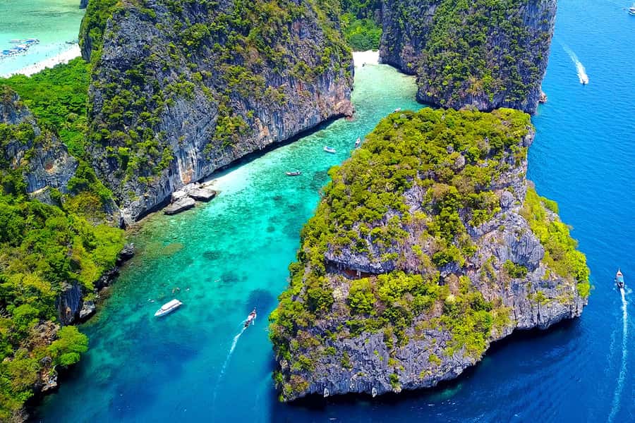 Phuket/Khao Lak: Snorkeling Trip to Phi Phi & Bamboo Islands - Speedboat timing and how the day feels in real life