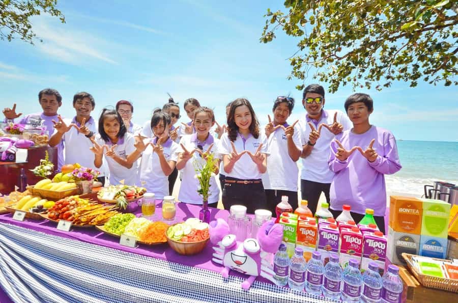 Phuket/Khao Lak: Speedboat Snorkel Tour to Similan Islands - Koh Similan: Lunch on the Beach and Time to Swim, Not Just Snorkel