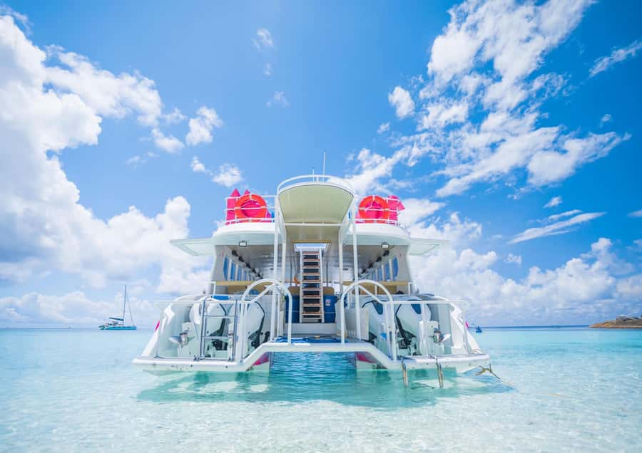 Phuket/Khaolak: Similan Islands Speed Catamaran Premium Trip - Meals and snacks: included, but check your expectations