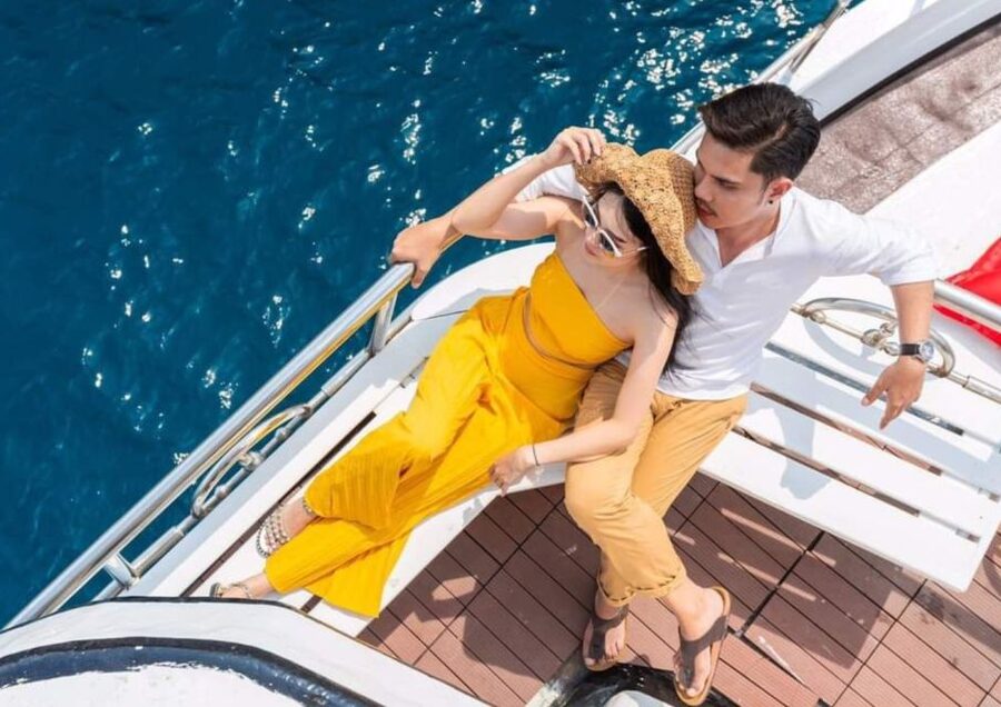 Phuket: Melody Sunset Dinner Cruise - Quick takeaways