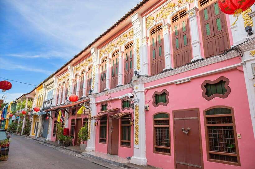 Phuket: Old Town Half-Day Sightseeing with Local Guide - Wat Chalong: calm temple time with practical guidance