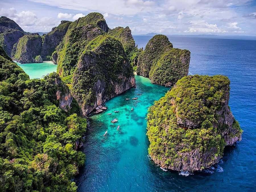 Phuket: Phi Phi & Bamboo Islands Snorkeling by Speedboat - Snorkeling setup, safety, and what to pack