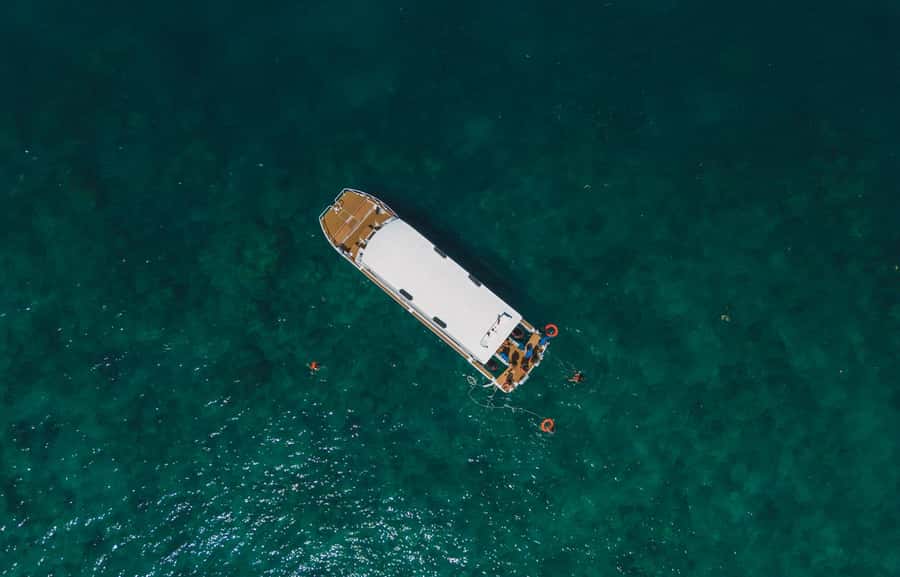 Phuket: Phi Phi, Bamboo & Maithon by Premium Speed Catamaran - Pileh Lagoon and the Maya Bay moment