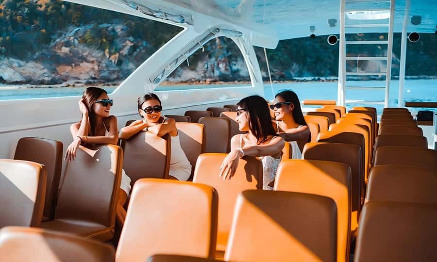 Phuket:Phi Phi, Bamboo, Maiton, Maya Speed Catamaran Tour - Phi Phi Don lunch plus the Phi Phi Leh snorkeling stop