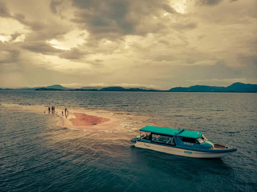 Phuket: Phi Phi Island Sunrise Group Speedboat Tour - Soho Pool Club morning: breakfast, safety, and an easy start